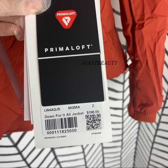 🔸 Lululemon down for it all jacket magma size 2 - Picture 4 of 16